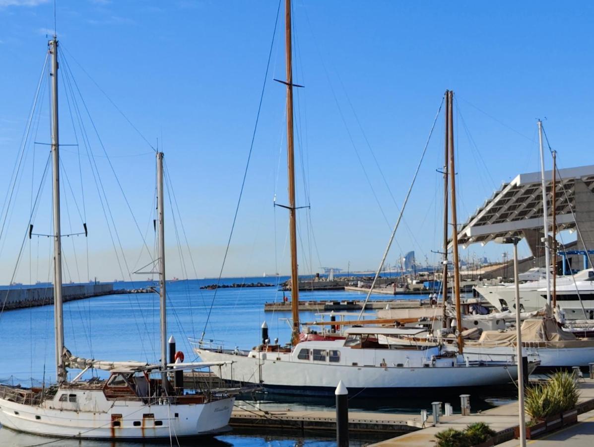 Voyager Hotel Sant Adria de Besos Buitenkant foto