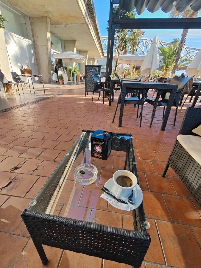 Voyager Hotel Sant Adria de Besos Buitenkant foto